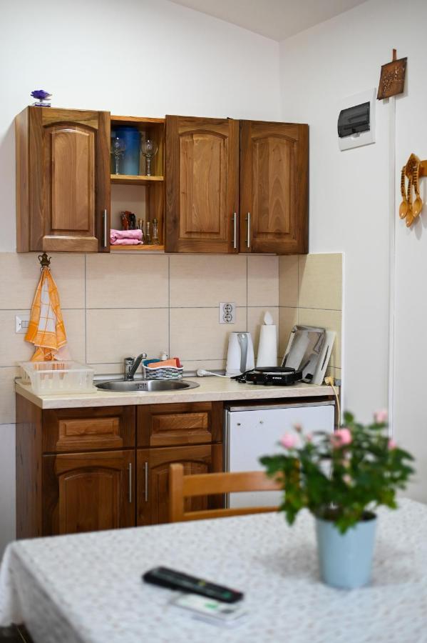 Apartment Tri Bagrema Km *