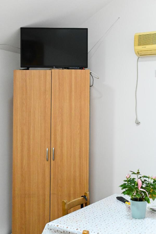 Apartment Tri Bagrema Km *