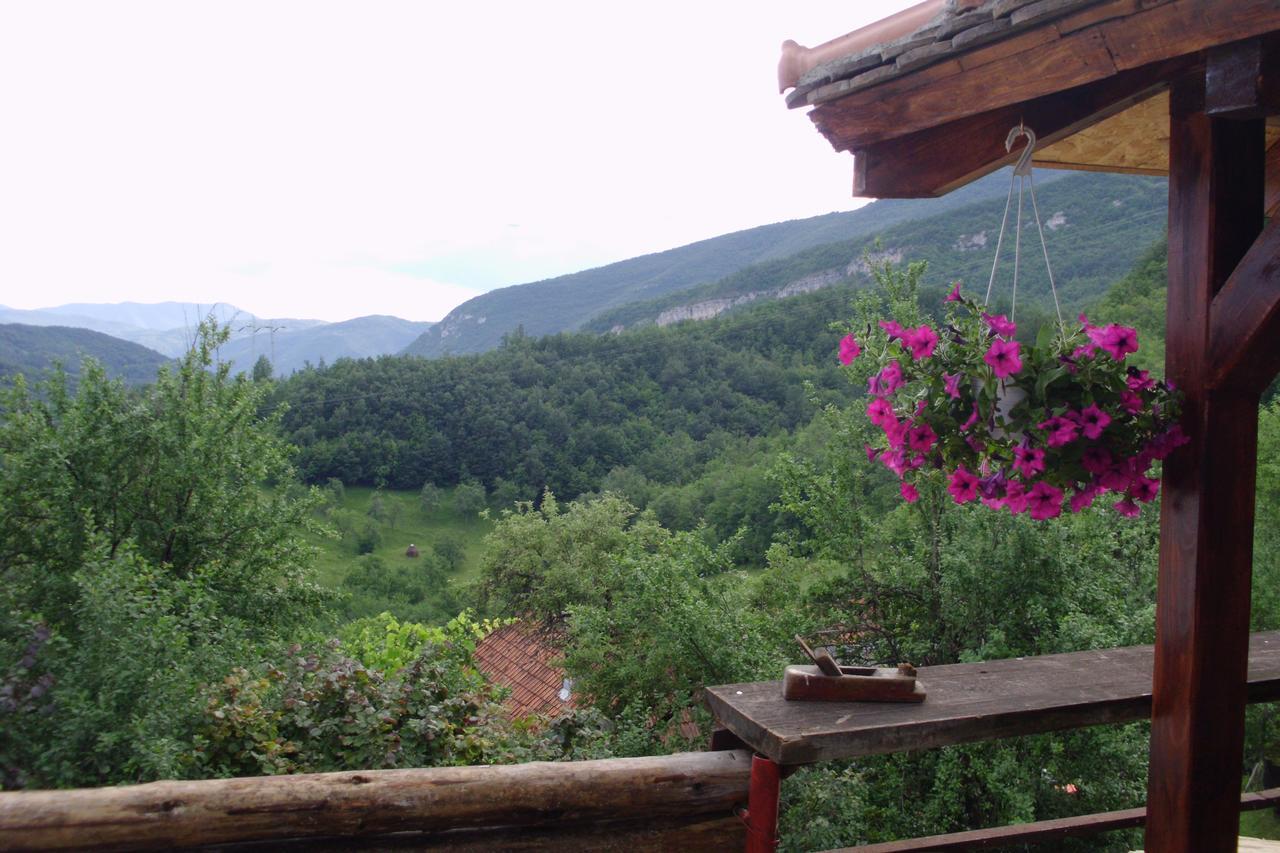 Tri Bagrema Km * Mokra Gora